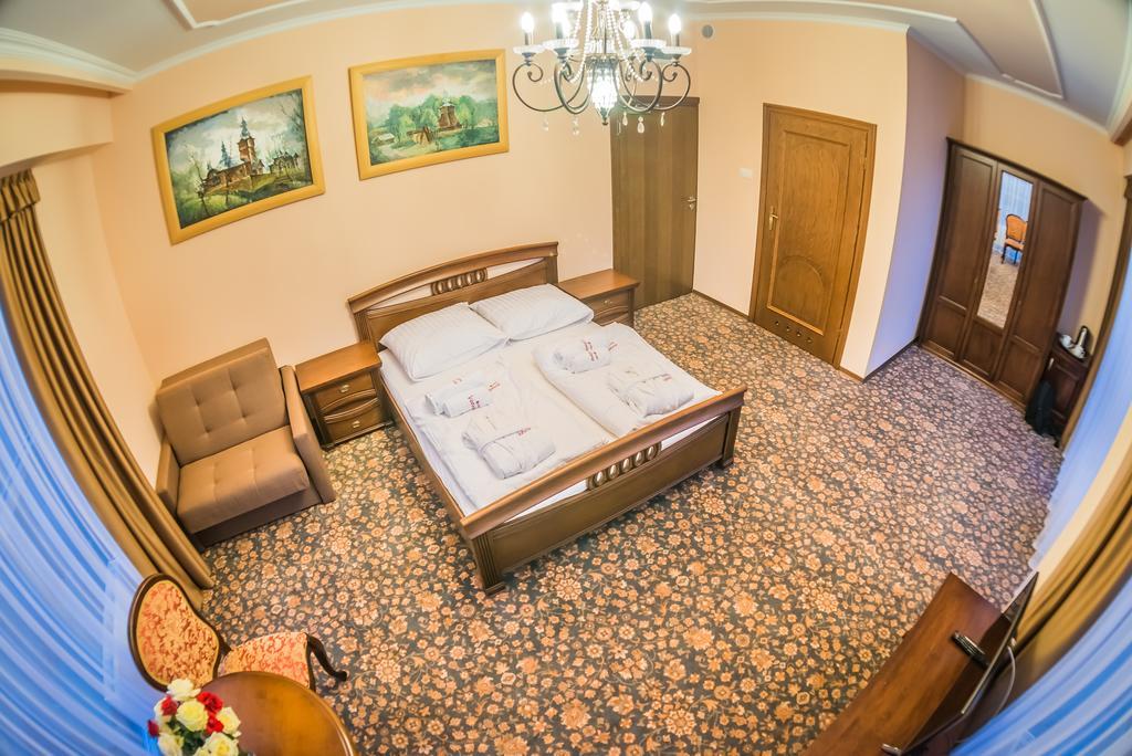 Victoria Cechini Hotel Krynica Zdroj Room photo