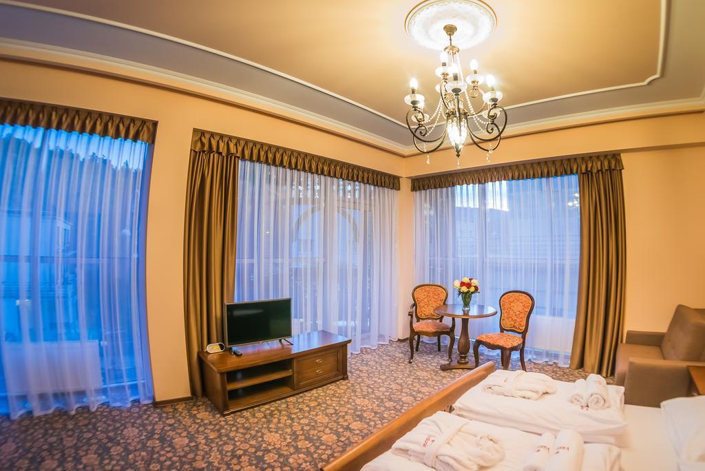 Victoria Cechini Hotel Krynica Zdroj Room photo